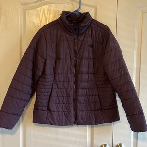 XL The North Face Women’s lightweight puffer jacket. Plum. GUC.